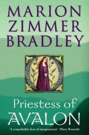 book cover of La sacerdotessa di Avalon by Marion Zimmer Bradley