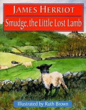 book cover of Smudge, the little lost lamb by James Herriot