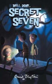 book cover of Bien por los siete secretos by Enid Blyton