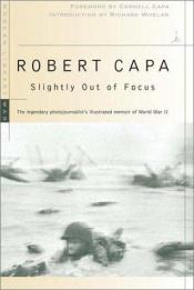 book cover of Juste un peu flou : Slightly out of focus by Robert Capa