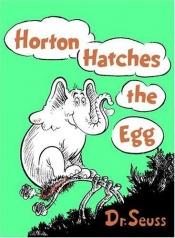 book cover of Slon Khorton vysizhivaet iaitso [Horton Hatches the Egg] (Russian Edition) by Dr. Seuss