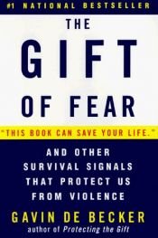 book cover of The Gift of Fear by Gavin de Becker
