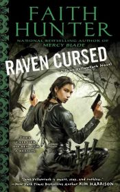 book cover of Raven Cursed: A Jane Yellowrock Novel by Faith Hunter