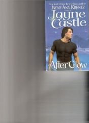 book cover of After Glow (Curtain: Futuristic World of Ghost Hunter 3) by Amanda Quick