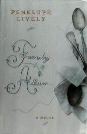 book cover of Family album by Penelope Lively