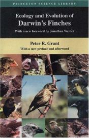 book cover of Ecology and Evolution of Darwin's Finches by Peter R. Grant