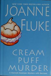 book cover of Cream Puff Murder (Hannah Swensen Mystery #11) by Joanne Fluke