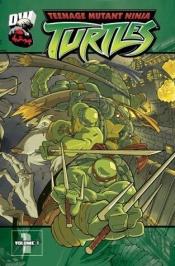 book cover of Teenage Mutant Ninja Turtles Volume 1 by Питър Дейвид