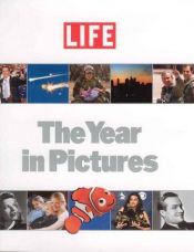 book cover of LIFE: The Year in Pictures 2004 by The Editorial Staff of LIFE