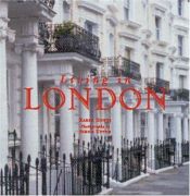 book cover of Living in London (Living In . . .) by Karen Howes