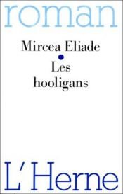 book cover of Los jóvenes bárbaros by Mircea Eliade