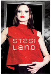 book cover of Stasiland: True Stories from Behind the Berlin Wall by Anna Funder