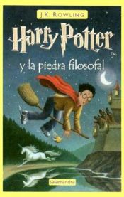 book cover of Harry Potter y la piedra filosofal by J. K. Rowling