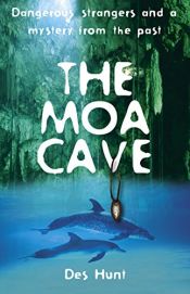 book cover of The moa cave by Des Hunt