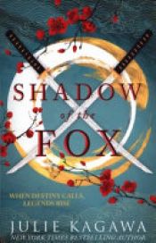 book cover of Shadow of the Fox by Julie Kagawa