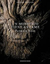 book cover of Un monstruo viene a verme by Patrick Ness